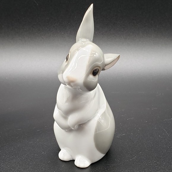 Lladro NAO Other - Lladro NAO 2003 Porcelain Grey White "Patches" Easter Bunny Figurine